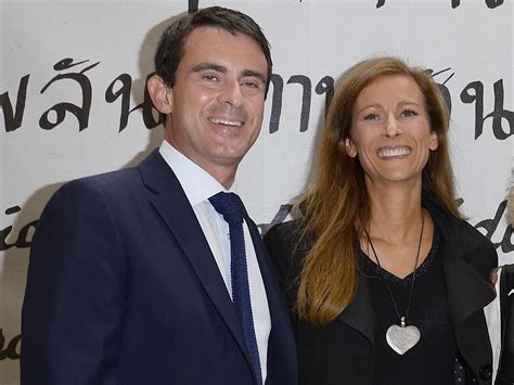 manuel valls et sa femme anne gravoin fêtent le nouvel an juif entre amis photos closer