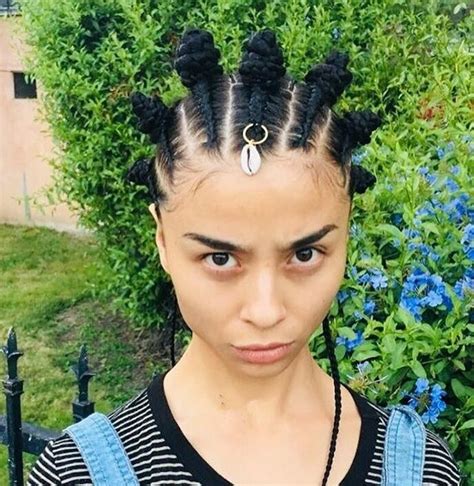 45 Best Ways To Style Bantu Knots For Your Hair