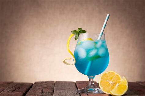 Drink Lagoa Azul Sem álcool Veja Como Preparar Essa Bebida Mista