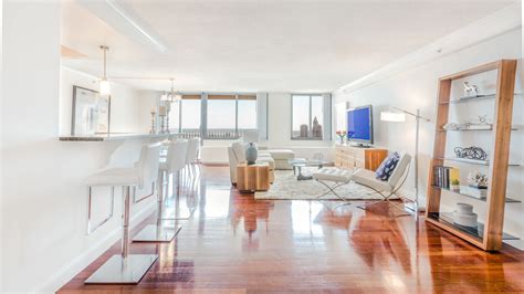 The towers at longfellow studio apartment for rent at 72 staniford st, boston, ma 02114 we. Towers at Longfellow Apartments - Beacon Hill - 72 ...