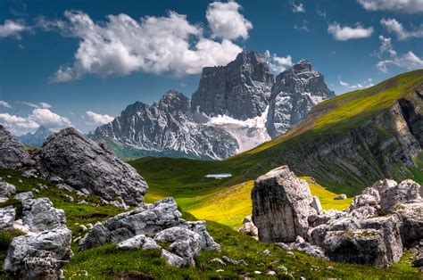 Alta Via 1 Hiking Trip Dolomites Short Stays Dolomite Mountains