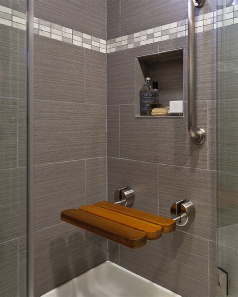 Licensed specialist amy matthews shows how to set up floor tiles in a bathroom shower area and the wall surfaces to transform a weary old bathroom into a traditional art deco retreat. How to Choose Right Bathroom Wall Tile - MidCityEast