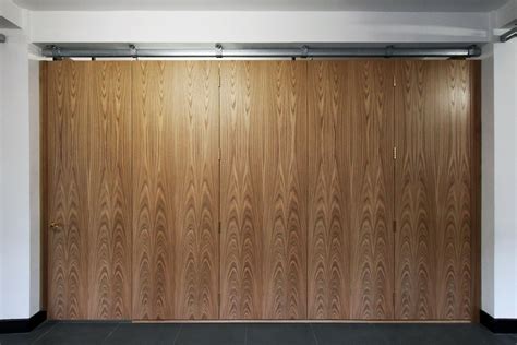 Floor To Ceiling Oak Veneer Room Dividers With Partition Sliding Doors