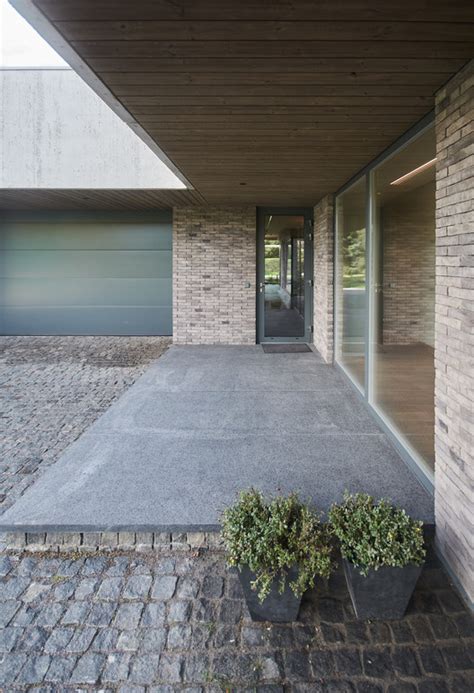 Residential Minimalist Concrete House Nebrau Archdaily