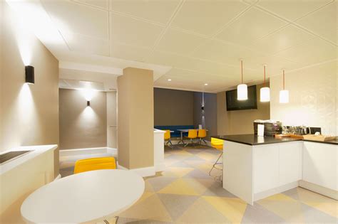 Qib Uk Qatar Islamic Bank London Offices Office Design And Fit Out
