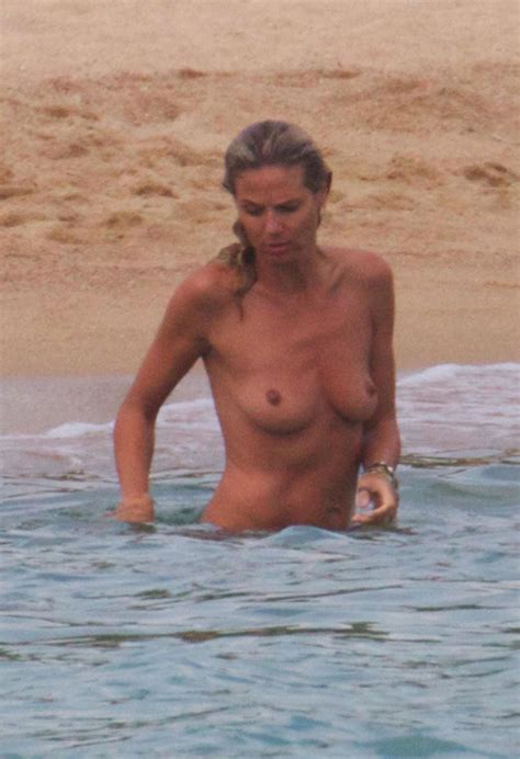 Thumbs Pro Toplessbeachcelebs Heidi Klum Model Swimming Topless In