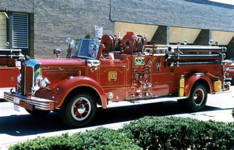 1950 To 1954 1953 Mack Fire Truck Fire Trucks Fire Trucks Pictures