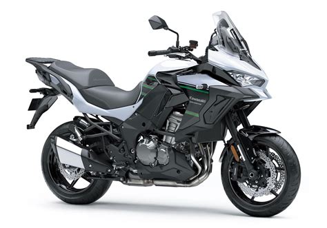 Pantalla tft con conectividad a tu smartphone. 2019 Kawasaki Versys 1000 Guide • Total Motorcycle