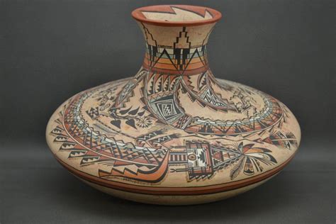 Navajo Pottery Jar Mckelvey