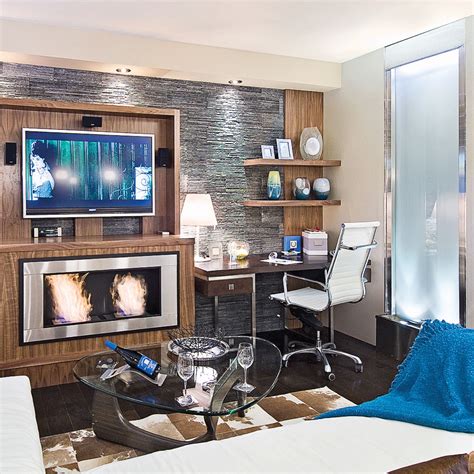 Et oui, faute de place, il est fréquent de devoir aménager un coin bureau dans son salon. Un bureau au salon - Salon - Inspirations - Décoration et ...