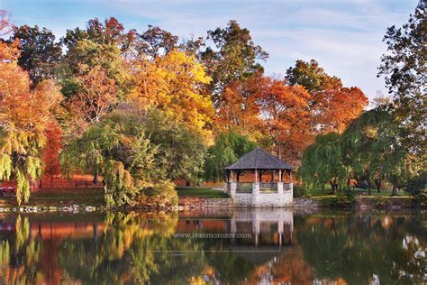 Fall Colors At The Duck Pond Virginia Tech Virginia Tech