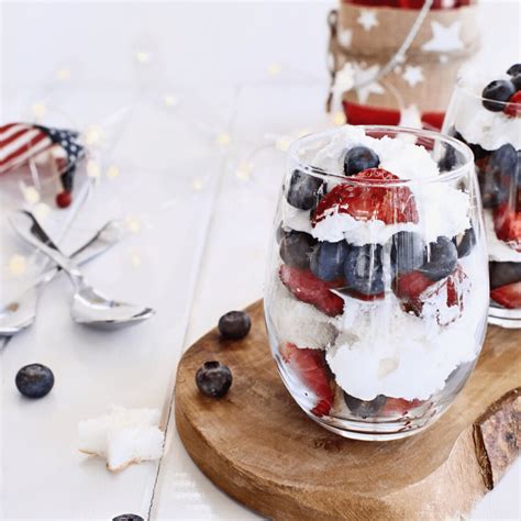 strawberry and blueberry dessert — centra