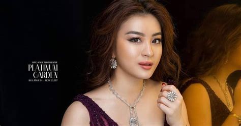 Wutt Hmone Shwe Yee Myanmar Model Girl