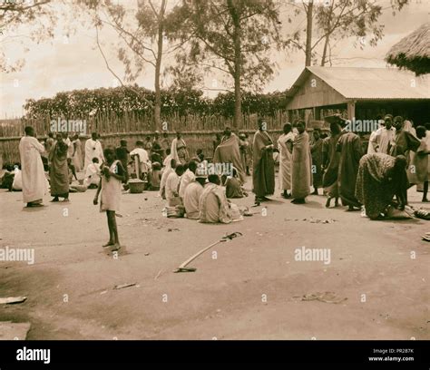 Uganda From Hoima To Fort Portal In The Native Market 1936 Uganda