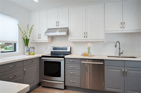 If you're not totally enamored of your kitchen, we've got some ideas to help you heart it some more in 2019. Some Ways To Find High Quality Yet Cheap Kitchen Cabinets ...