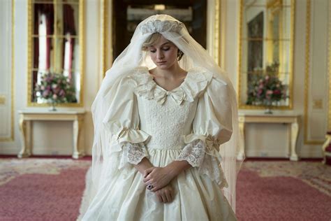 The Recreation Of Princess Dianas Iconic Wedding Dress