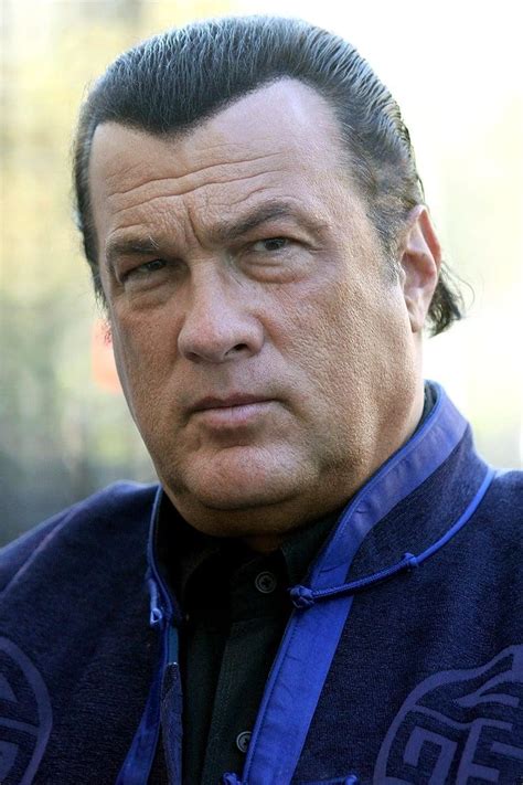 Steven Seagal About Entertainmentie