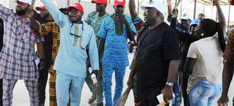 SEVEN LG CHAIRMEN DUMP PDP FOR APC IN EKITI