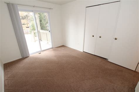 2 bedroom Apartment with finished basement - Bavarian Village on the Lake