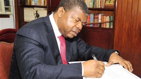 Presidente Da República Está De Volta As Exonerações Angola