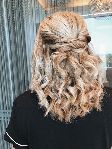 Prom Hairstyles For Medium Length Hair Half Up The Best Prom