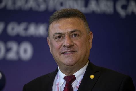 Oğulcan çağlayan futbol hayatına mahalle aralarında sergilediği yeteneğini, ailesinin 'bir futbol takımına. Oğulcan Çağlayan için transfer sözleri! Galatasaray ...