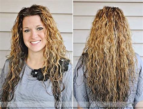 Apply egg to your hair. Egg Whites Bring in Curls! | Diy hair curls, Curly hair ...