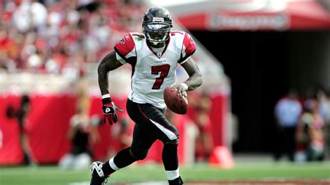 Michael Vick Ends Nfl Career After Failing To Find Employment Nfl