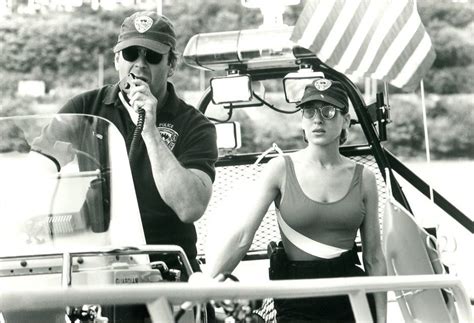 Bruce Willis Sarah Jessica Parker Striking Distance 1993 Rowdy