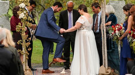 10 Jewish Wedding Traditions And Rituals You Need To Know