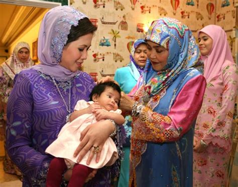Meriahnya majlis aqiqah amp cukur jambul anak tokti muhammad afwa. Majlis Cukur Jambul | leen75 | Flickr