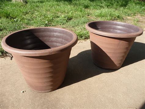 Ithe planters arrive fully assembled and are. Urban Prairie Homestead: Spray Painting the Town: Upcycled ...