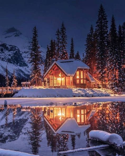 Emerald Lake Lodge Yoho Bc By Mark Jinks Markjinksphoto Winter