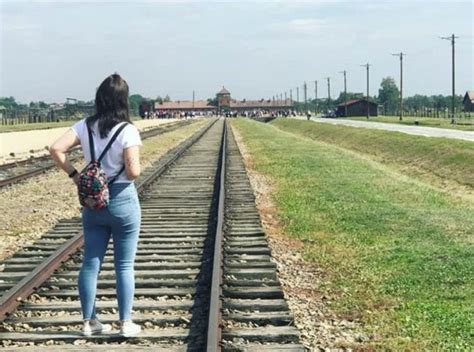 British Tourists Slammed For Taking Smiling Selfies At Auschwitz