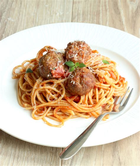 Italian Spaghetti With Meatballs The Petite Cook