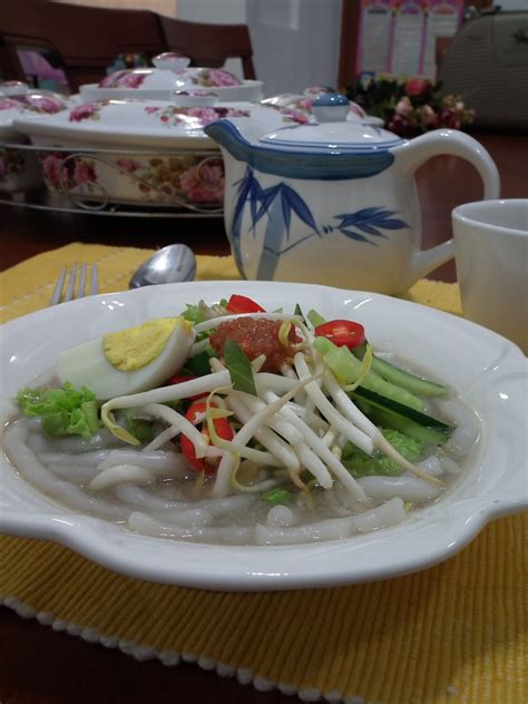 Tak susah pun katanya, baru sekali cuba *resepi laksa lemak ala thai ini disumbangkan oleh puan haslina menerusi facebook. Laksa Lemak, Pahang ke Kelantan Style?