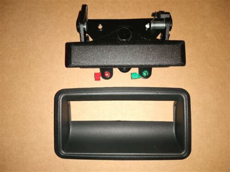 Tailgate Handle And Bezel Trim 1988 1998 Chevy Silverado Pickup C1500