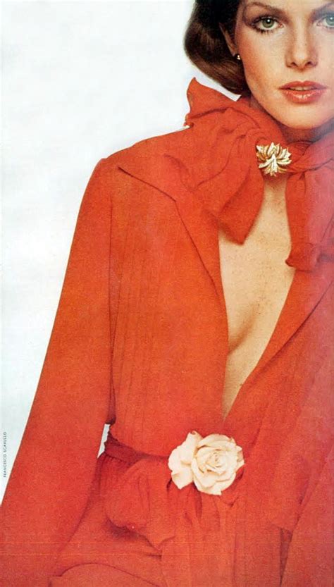 Lois Chiles By Francesco Scavullo Vogue 1974 Seventies Fashion 1970s Fashion Women Retro