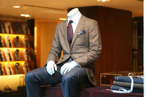 The brand's ruggedly handsome clothing and accessories are likewise the stuff of legend, especially in the outback. Top 5 High-End Men's Clothing Brands | eBay