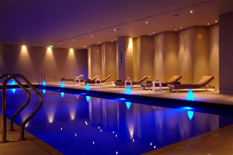 luxury spa day and bubbly for 2 london wowcher