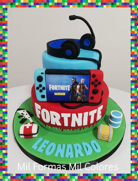 Fortnite Cake By Mil Formas Mil Colores 10th Birthday Cakes For Boys