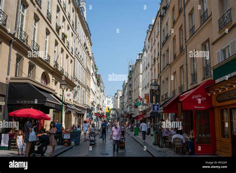 Paris France 14 July 2018 Rue Montorgueil Pedestrian Street View In
