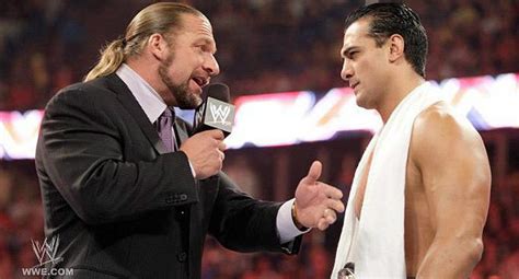 WWE Ex Luchador De La Empresa Insulta A Triple H Estando Ebrio VIDEO