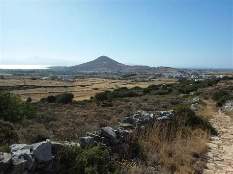 The Most Beautiful Hiking Routes In Paros Outdooractive