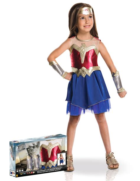 Das wonder woman kostümset ist vollgepackt mit allem, was die superheldin von heute braucht: Wonder Woman™-Kostüm für Mädchen Lizenzartikel rot-blau ...