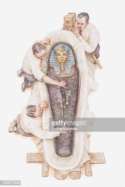 King Tut Sarcophagus Photos And Premium High Res Pictures Getty Images