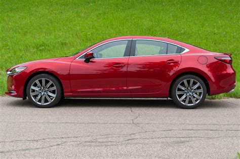 Review Update The 2020 Mazda 6 Signature Straddles The Divide Between
