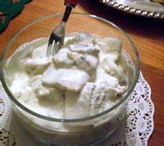 Pickled herring with sour cream and onions there are many variations of pickled herring, including one seasoned with curry, but this sour cream version is our favorite. Creamy Parve Pickled Herring