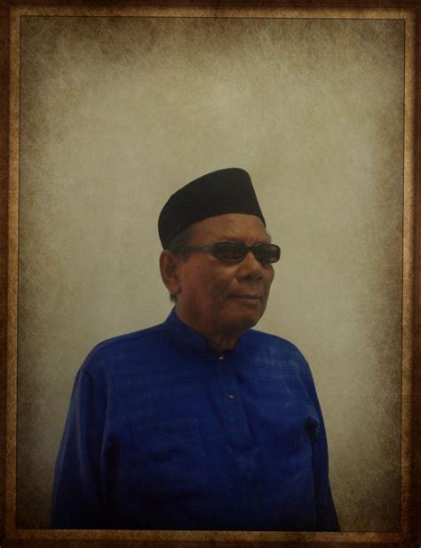Hamzah bin abdul muthalib adalah sahabat sekaligus paman rasulullah. Abdul Mutalib Ithnin: PKMS 's Party Leadership 2012-2014