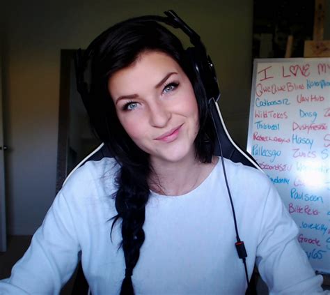 Kittyplays On Twitter Live Meow Playing The Finale Of Thewalkingdead